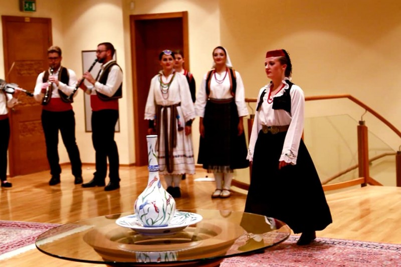 Fashion show of traditional women's costumes from B&H
