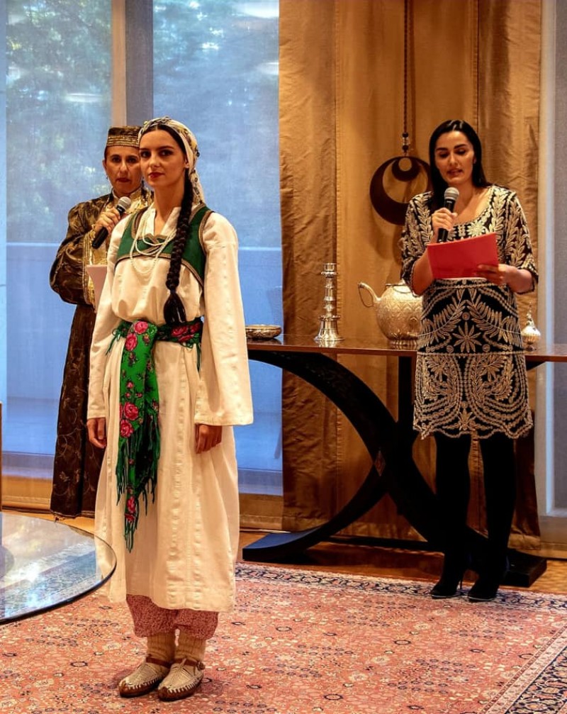 Fashion show of traditional women's costumes from B&H