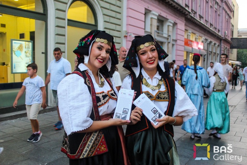 BAŠ GALLERY U NOVOM RUHU