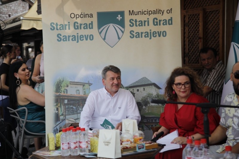 Sarajevske ljetne noći tradicije
