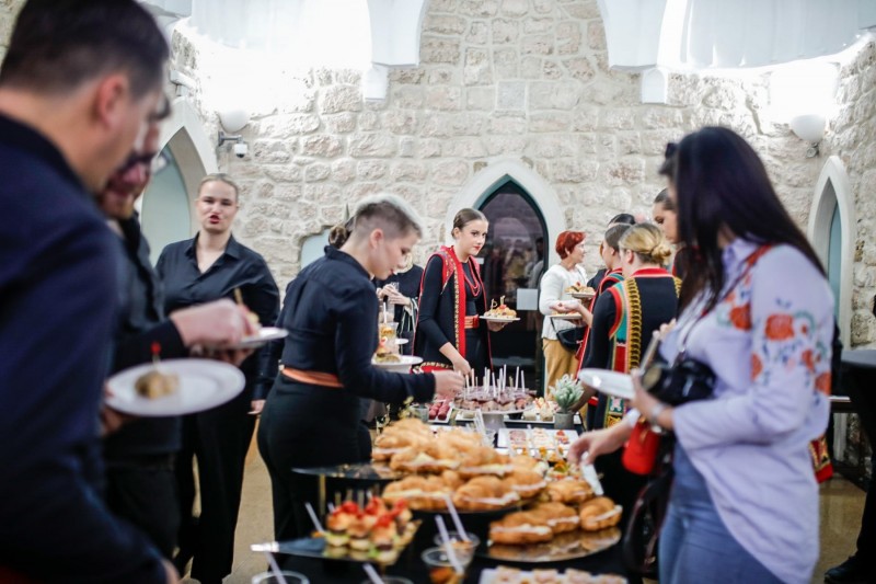 Sarajevske ljetne noći tradicije