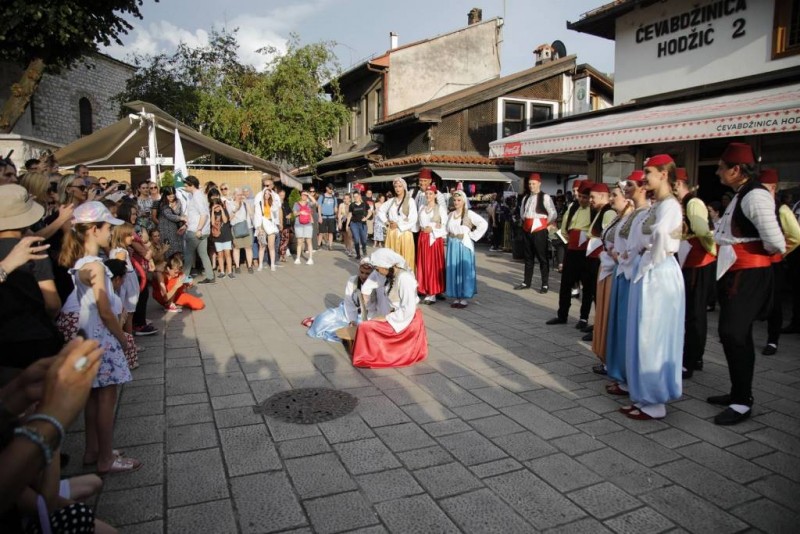 Sarajevske ljetne noći tradicije