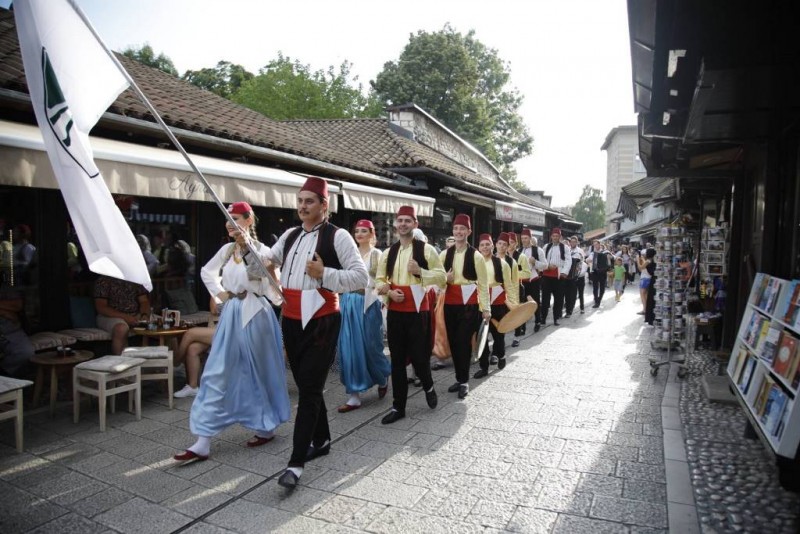 Sarajevske ljetne noći tradicije